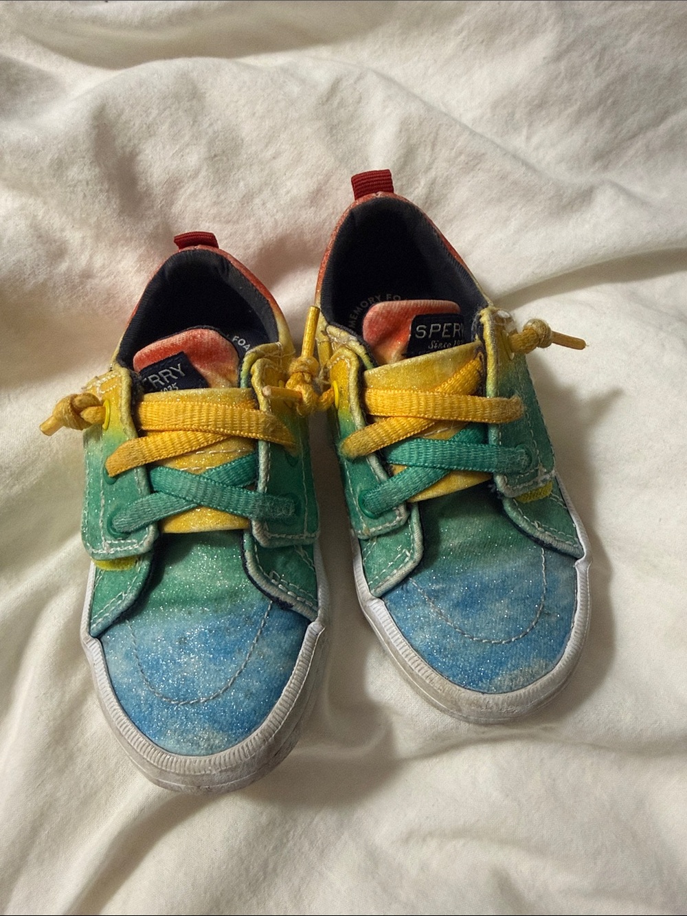 Sperry Kids Blue-Green Gradient Canvas Sneakers with Yellow Laces